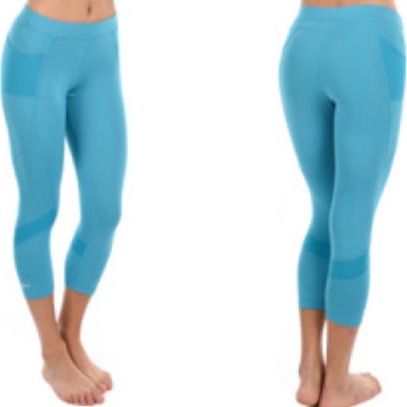 Soft and comfortable Capri activewear - Picture 4 of 4